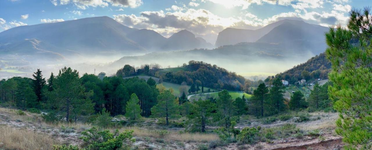 La Forestale Luxury Ecolodge B&B Primo Piano Acqualagna Dış mekan fotoğraf