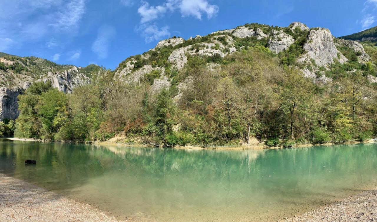 La Forestale Luxury Ecolodge B&B Primo Piano Acqualagna Dış mekan fotoğraf